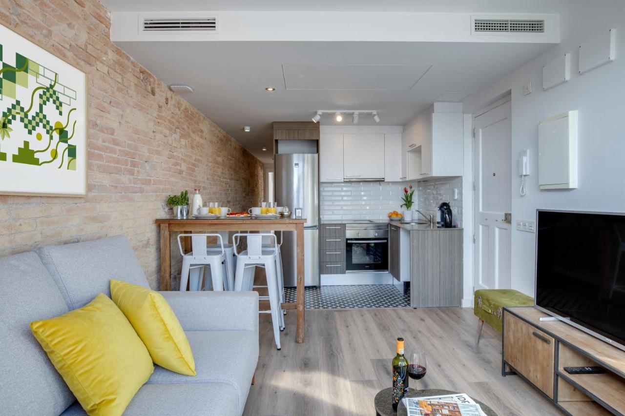 Lucasland Apartments Barcelona Bagian luar foto