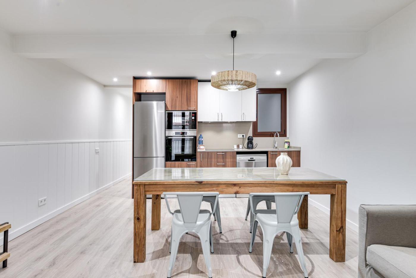 Lucasland Apartments Barcelona Bagian luar foto
