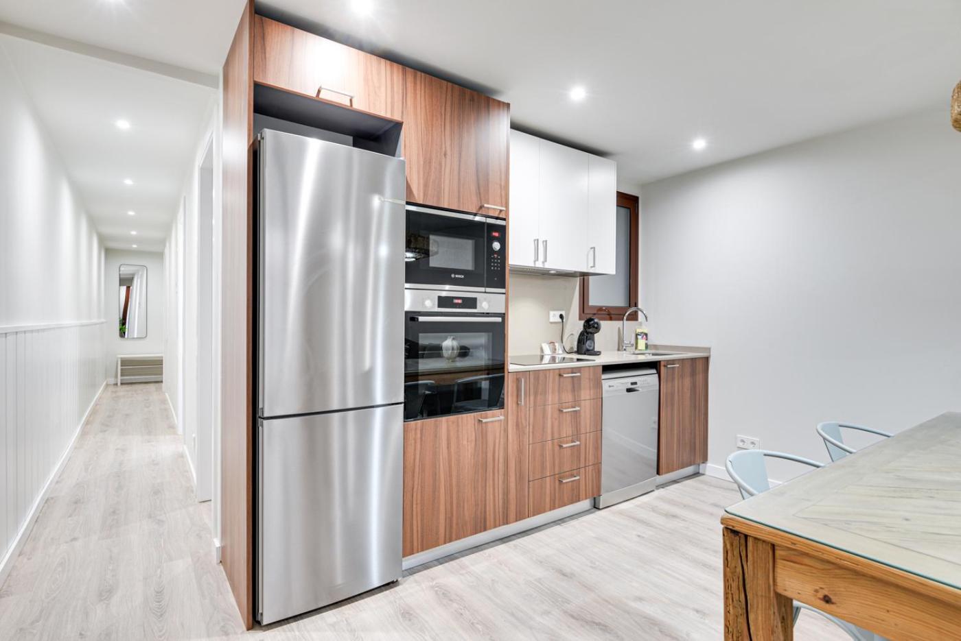 Lucasland Apartments Barcelona Bagian luar foto